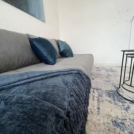 Lucky Ls10 - Vollausstattung - Zentrum - Aufzug - Grosse Kueche - 2 - Smart-tv Apartment Magdeburg